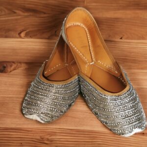 Punjabi jutti Silver