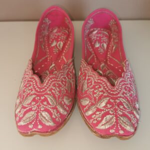 Punjabi Jutti - Pink With Silver Embroidery