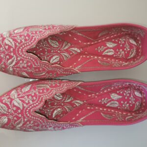 Punjabi Jutti - Pink With Silver Embroidery
