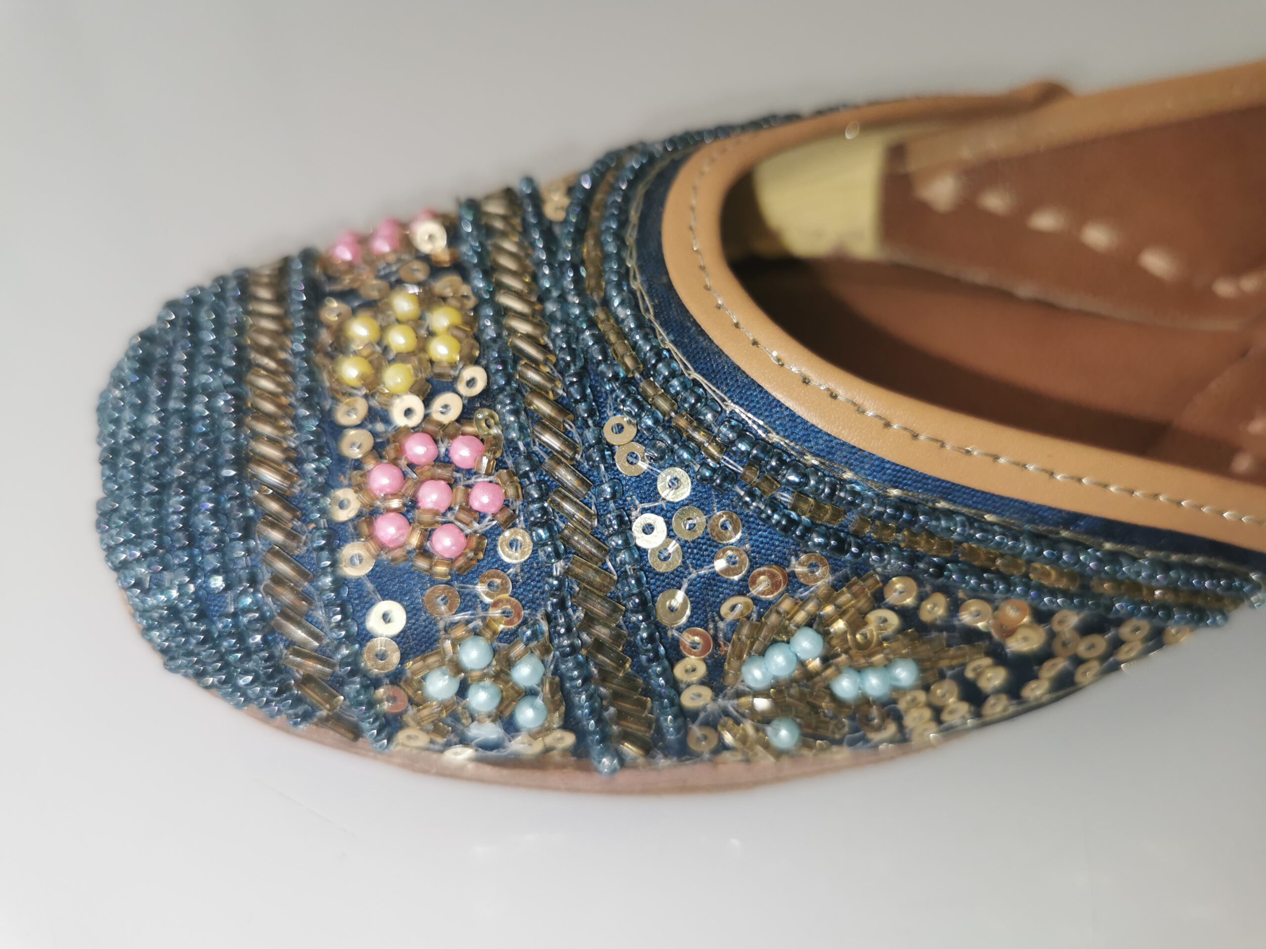 Punjabi Jutti - Blue with multi color parle