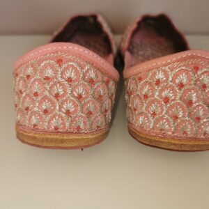 Punjabi Jutti - Pink with Silver Embroidery
