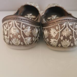 Punjabi Jutti - Storm Gray With Silver Embroidery