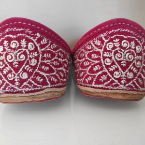 punjabi jutti magenta with silver embroidery